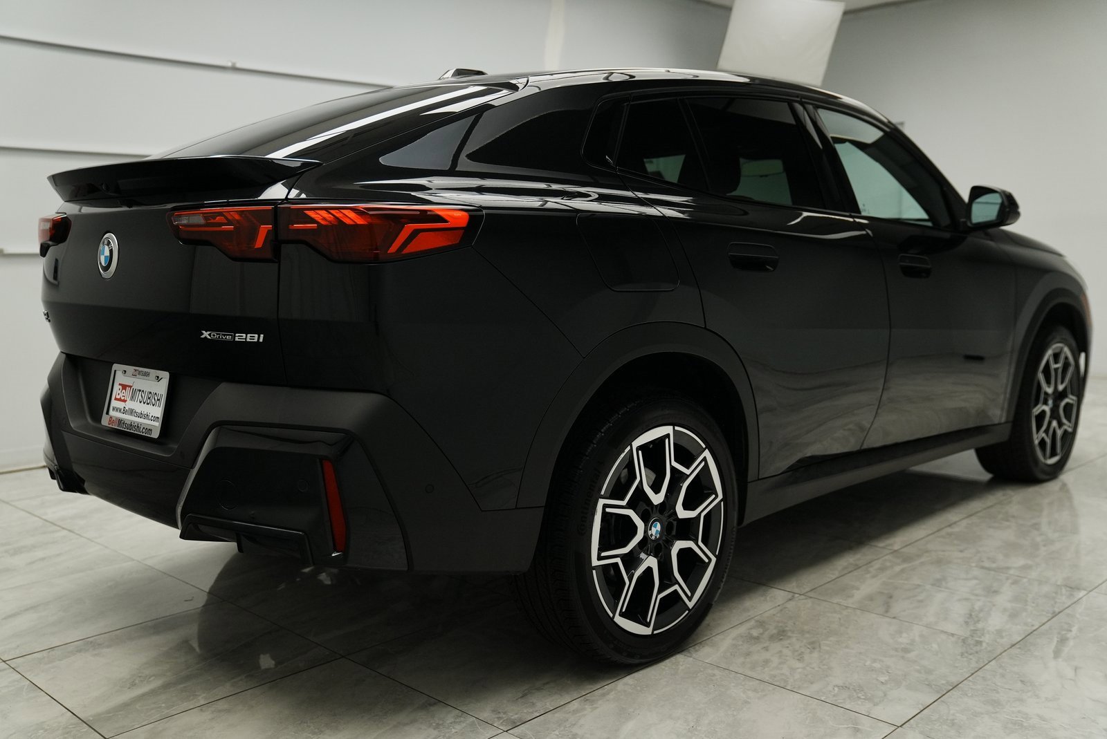 Used 2025 BMW X2 xDrive28i w/ Convenience Package image 7