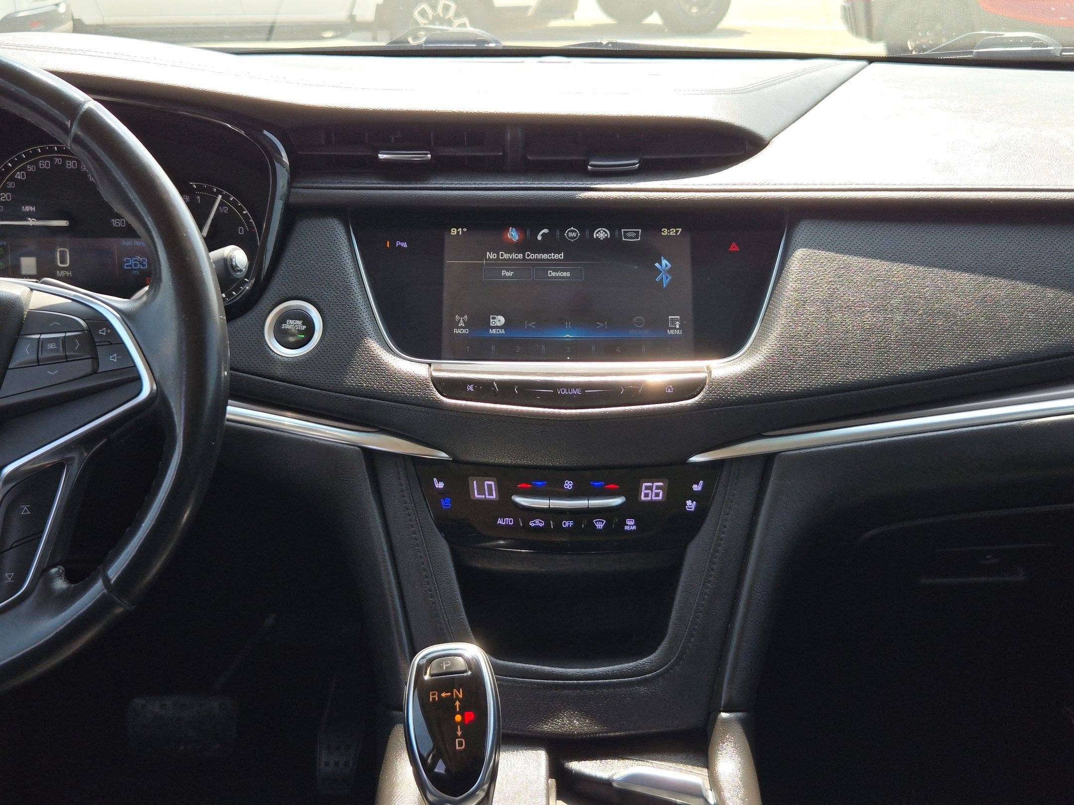 Used 2018 Cadillac XT5 Premium Luxury FWD image 16