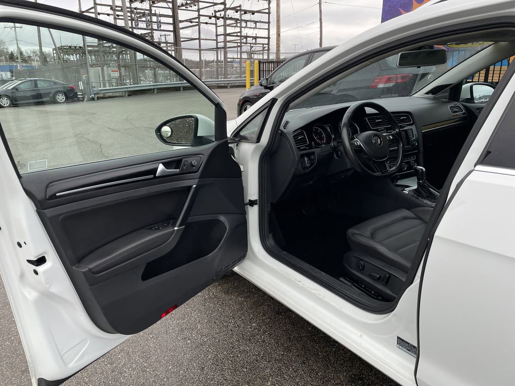 Used 2015 Volkswagen Golf TDI SEL image 14