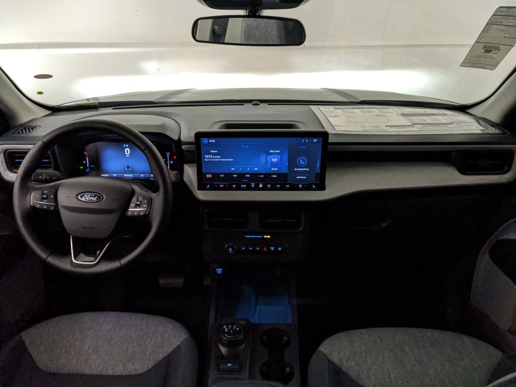 New 2025 Ford Maverick XLT w/ XLT Luxury Package image 13