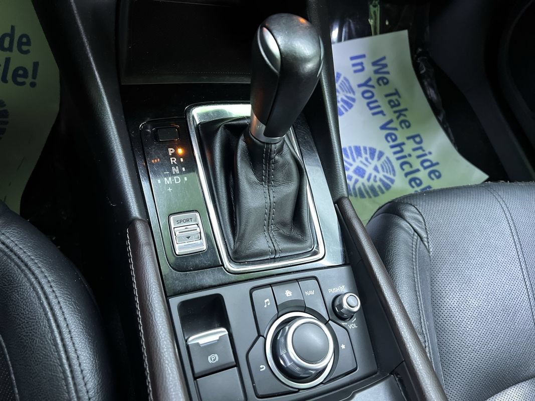 Used 2017 MAZDA MAZDA3 Grand Touring FWD image 24