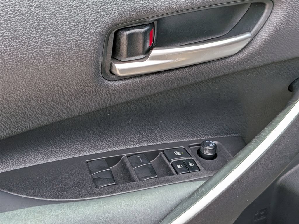 Used 2025 Toyota Corolla SE FWD image 10