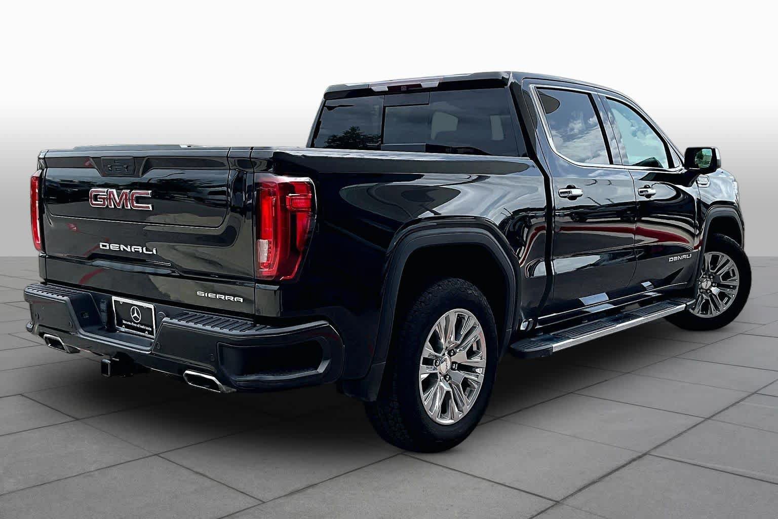 Used 2019 GMC Sierra 1500 Denali w/ Technology Package AWD/4WD image 13