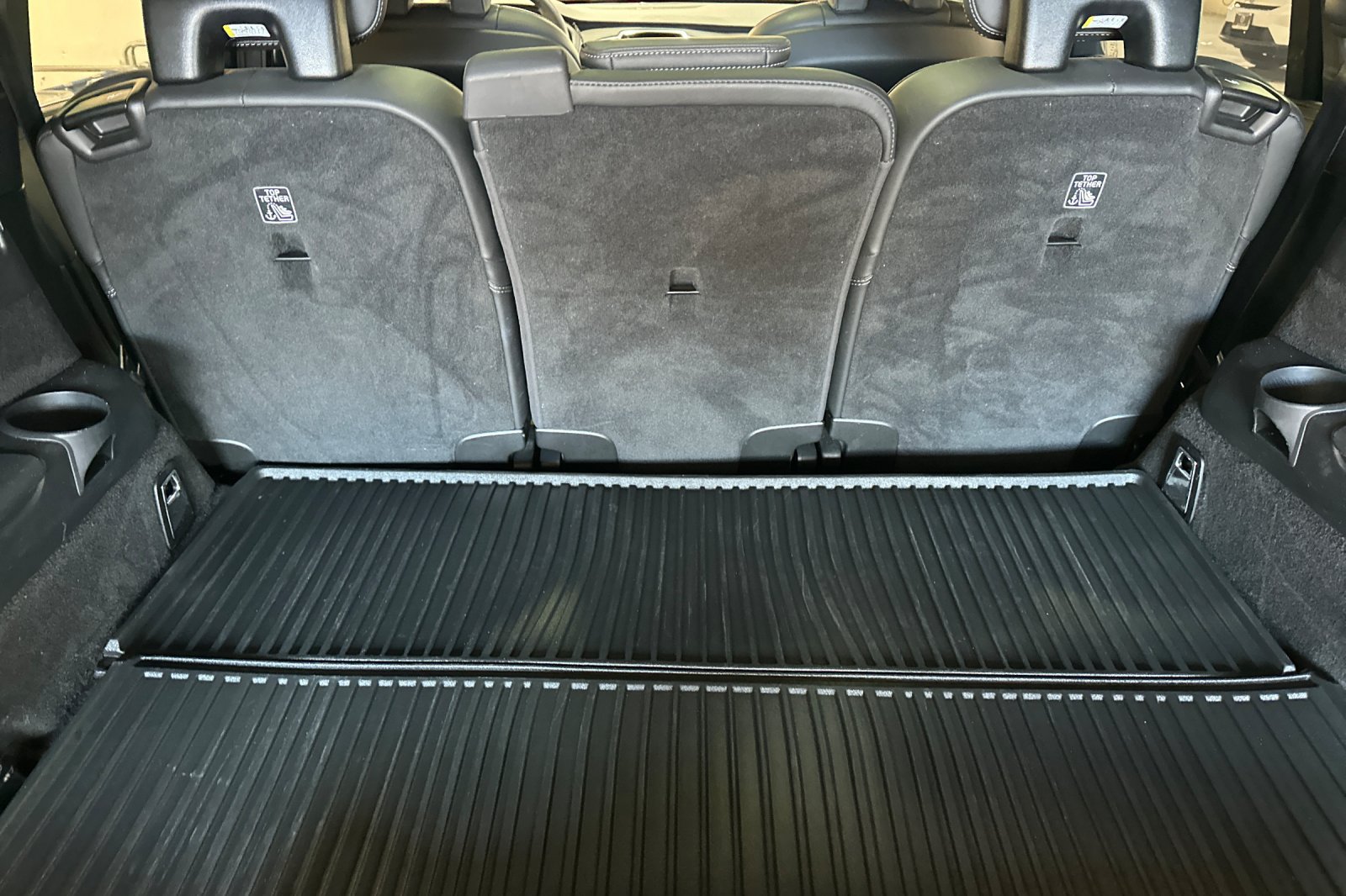 Certified 2025 Volvo XC90 T8 Ultra w/ Protection Package AWD/4WD image 18