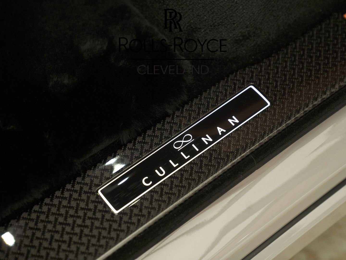 New 2026 Rolls-Royce Cullinan Black Badge image 39