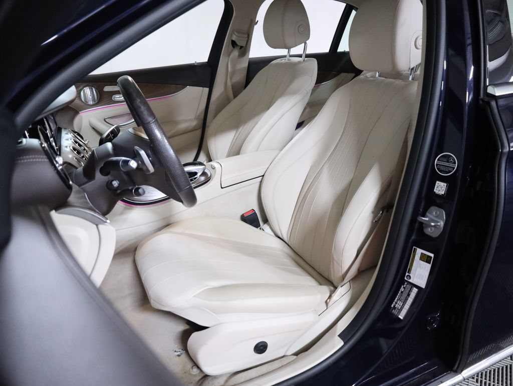 Certified 2018 Mercedes-Benz E 400 4MATIC Sedan image 35