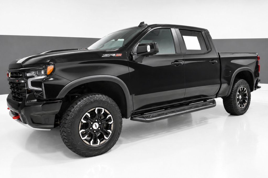 Used 2023 Chevrolet Silverado 1500 ZR2 w/ Technology Package AWD/4WD image 2