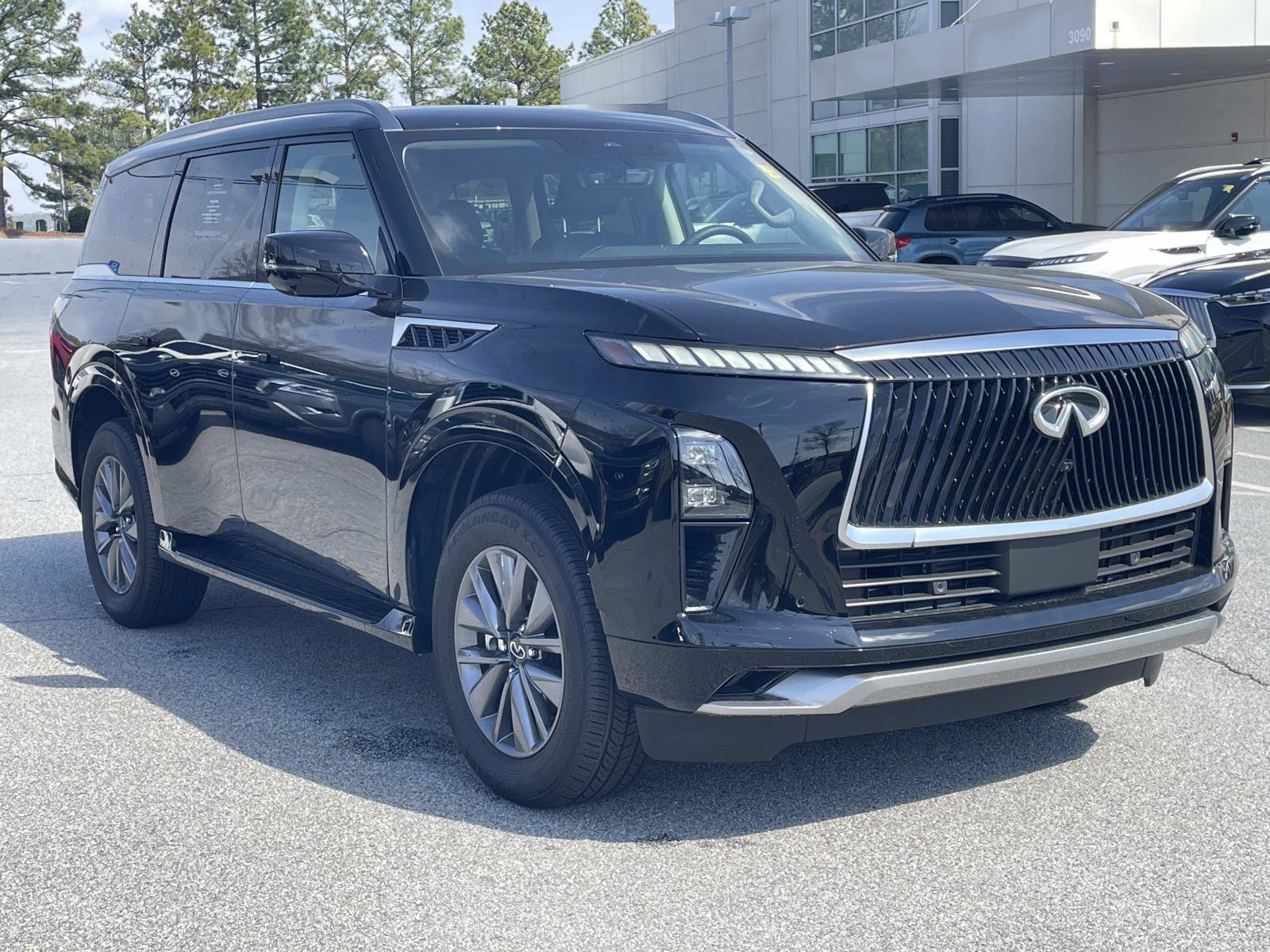 Certified 2025 INFINITI QX80 Pure image 5