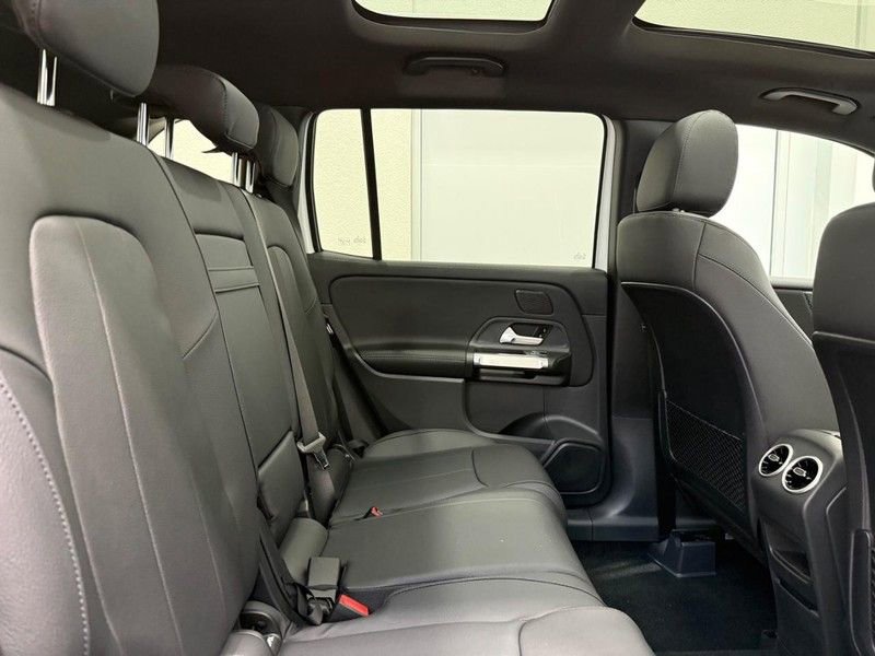 New 2026 Mercedes-Benz GLB 250 4MATIC image 4