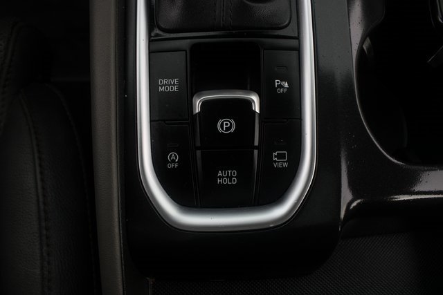 Used 2020 Hyundai Santa Fe Limited image 7