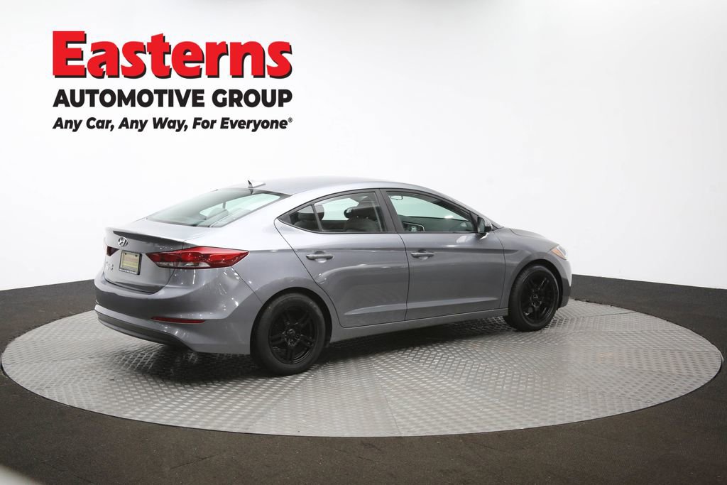 Used 2017 Hyundai Elantra SE w/ Cargo Package image 38