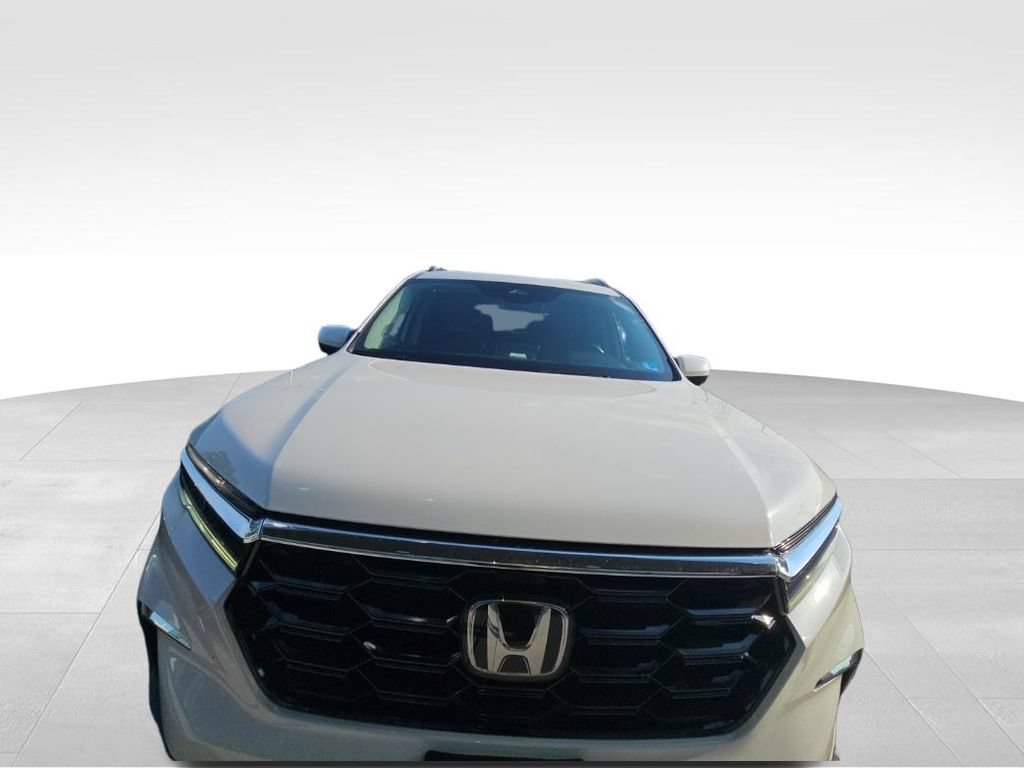 Used 2023 Honda Pilot Touring image 4