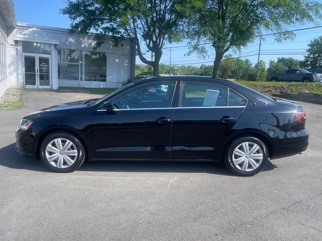 Used 2017 Volkswagen Jetta S w/ Jetta S Cold Weather Package FWD image 2