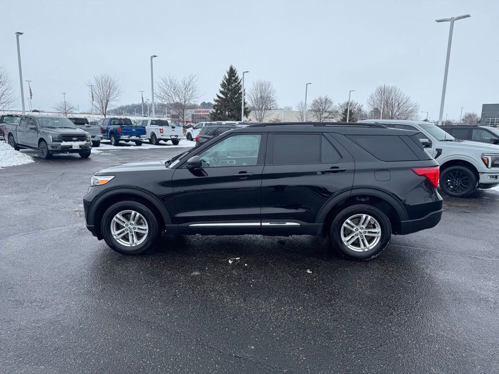 Certified 2023 Ford Explorer XLT w/ Equipment Group 202A image 8