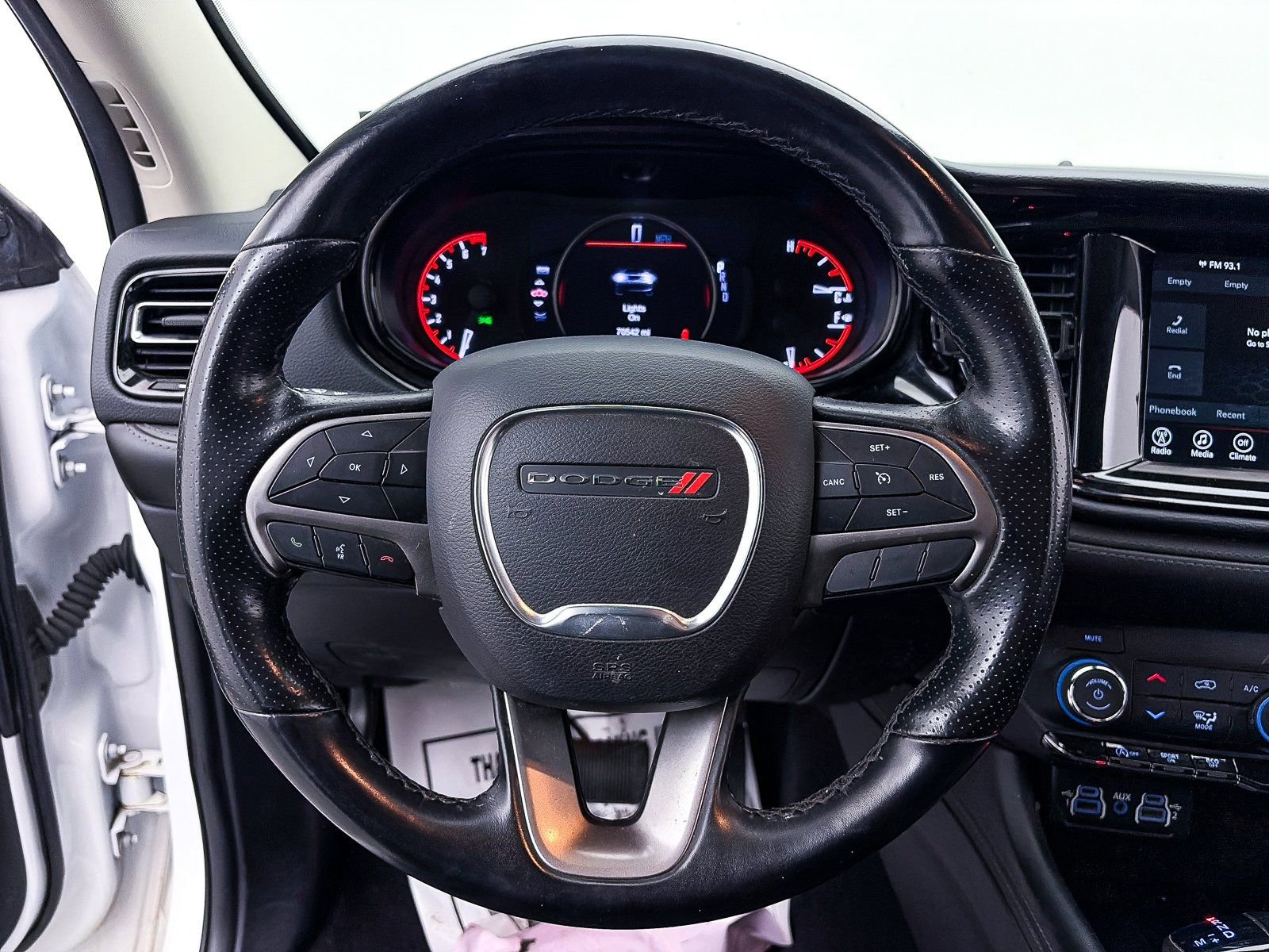 Used 2022 Dodge Durango SXT image 27