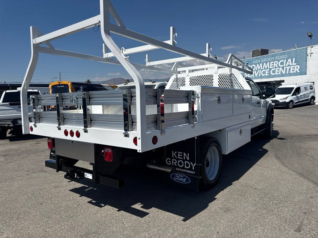 New 2026 Ford F550 4x4 Crew Cab image 4