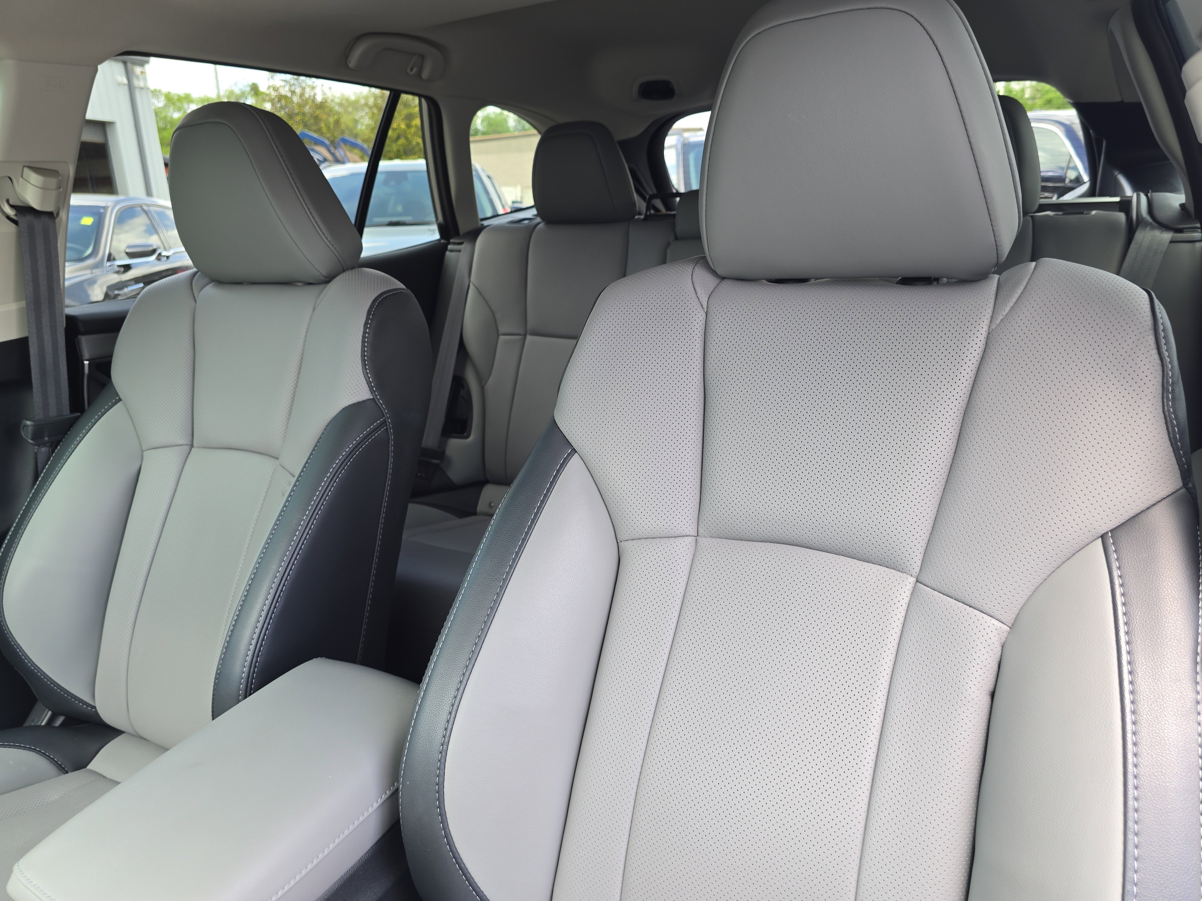 Used 2025 Subaru Outback Limited w/ Tech Package 3 image 23