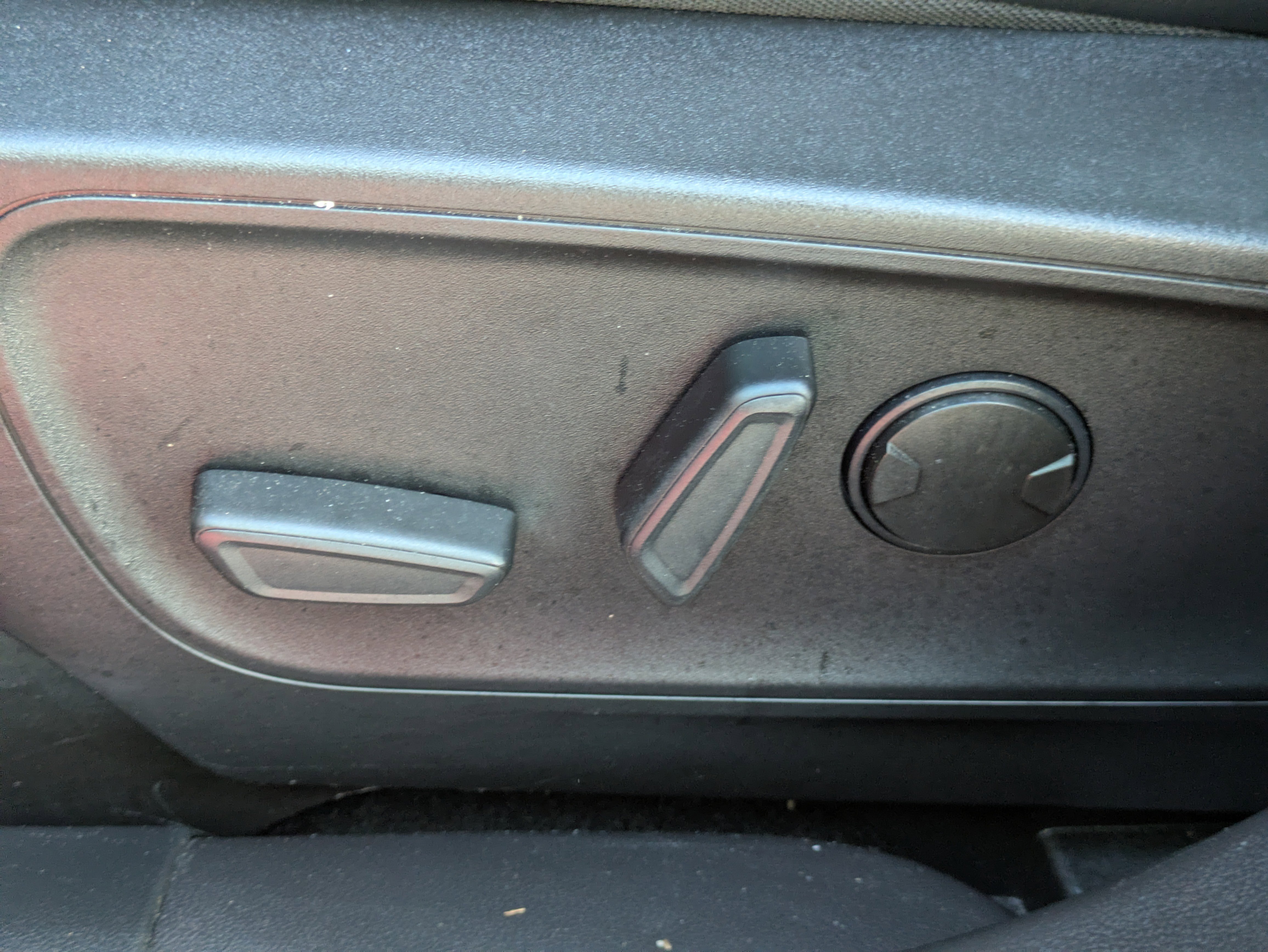 Used 2023 Ford Escape Platinum image 21