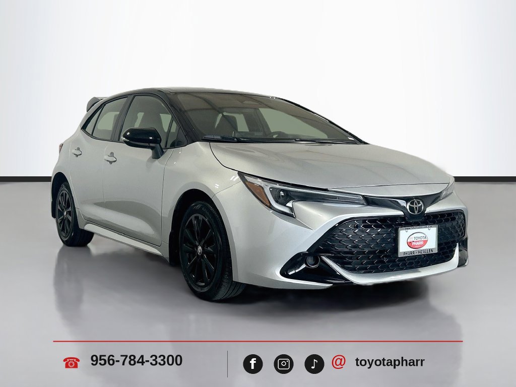 Used 2026 Toyota Corolla SE FWD image 3