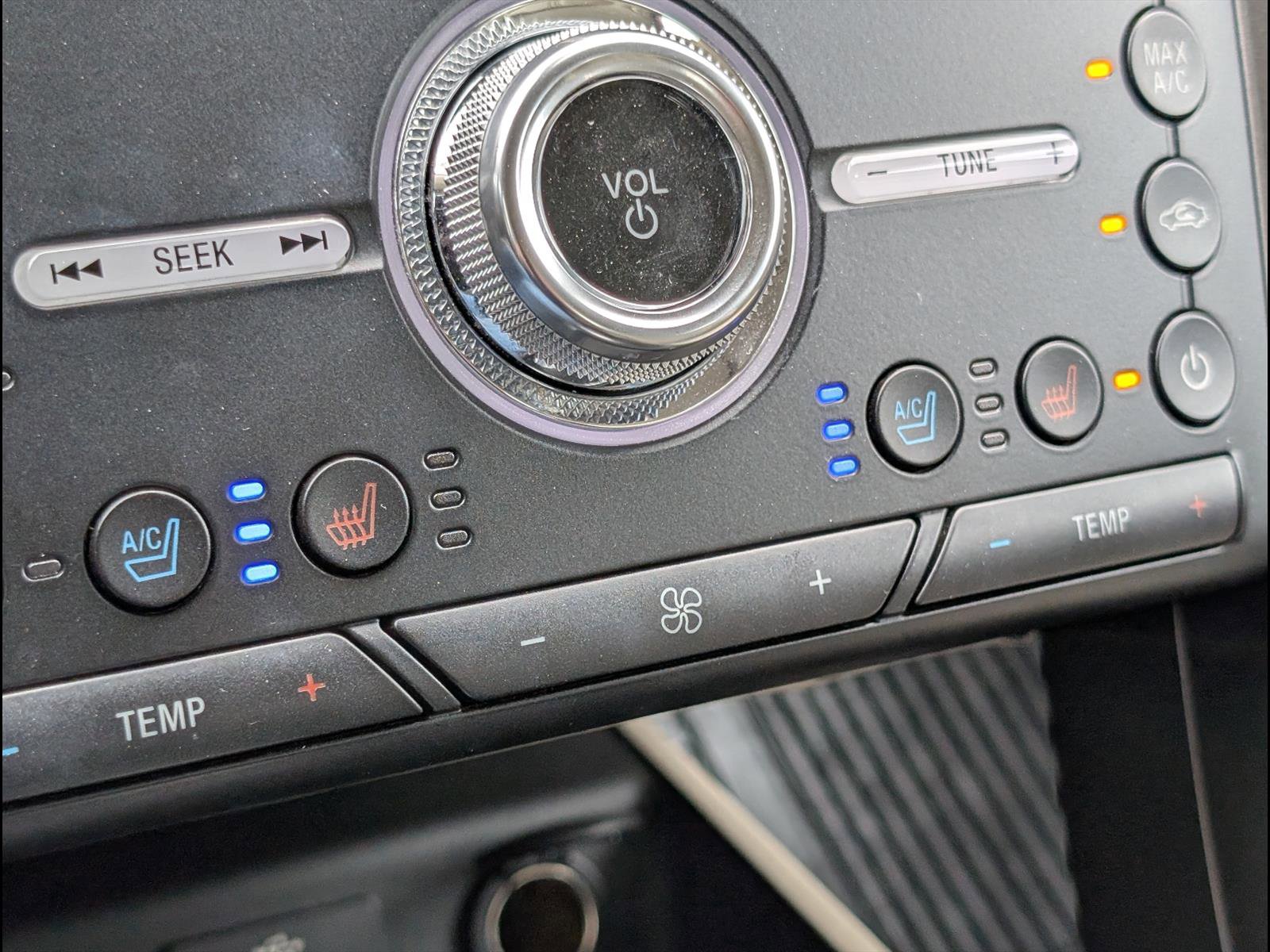 Used 2017 Ford Fusion Platinum AWD/4WD image 13