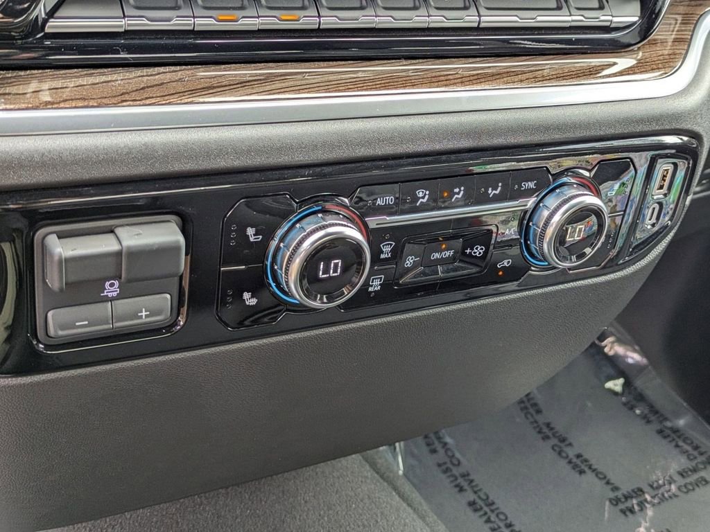 Used 2025 GMC Sierra 1500 Elevation image 12