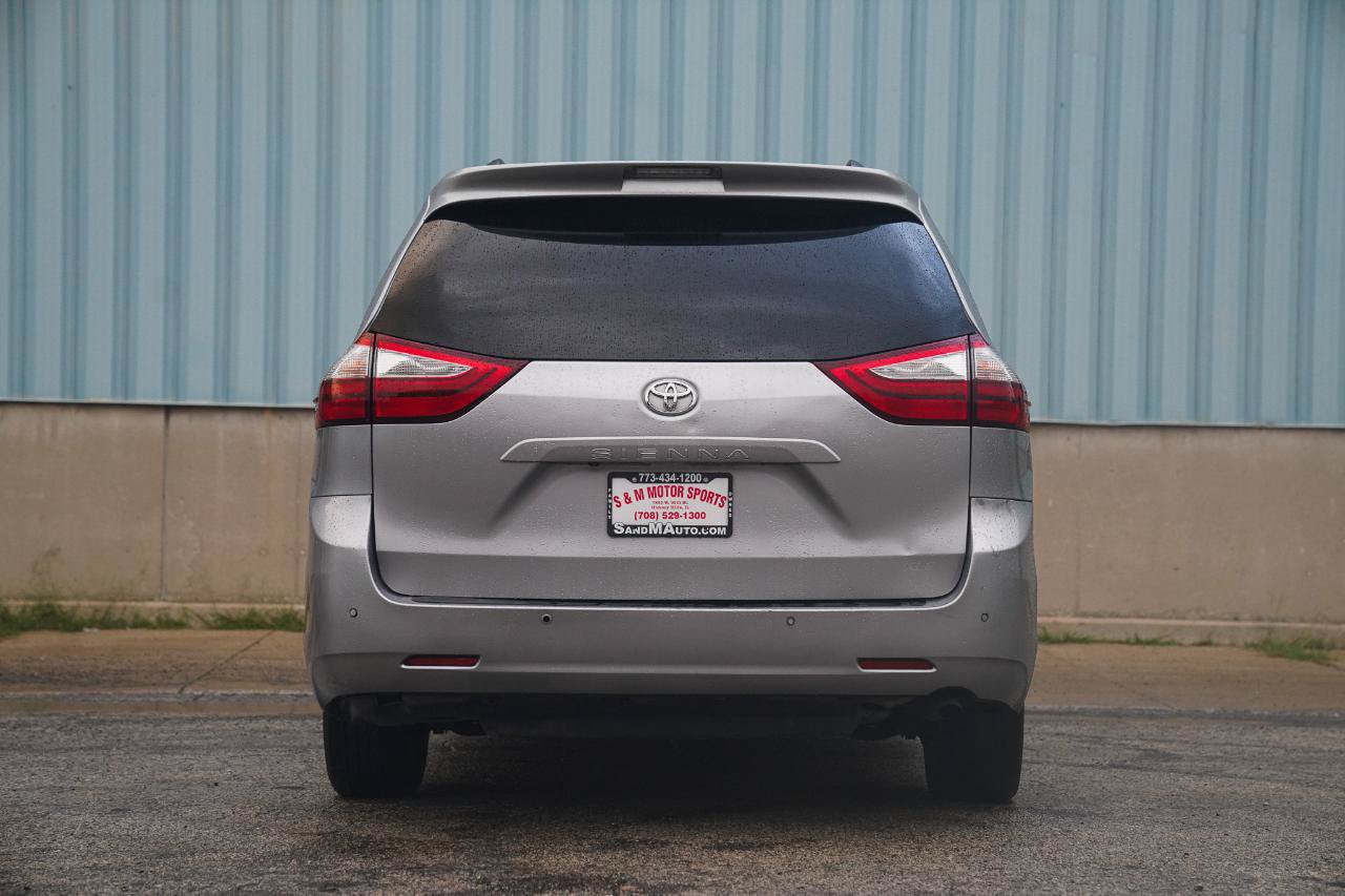Used 2015 Toyota Sienna XLE w/ XLE Navigation Package AWD/4WD image 14