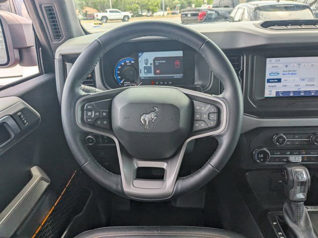 Used 2023 Ford Bronco Badlands w/ Sasquatch Package AWD/4WD image 15