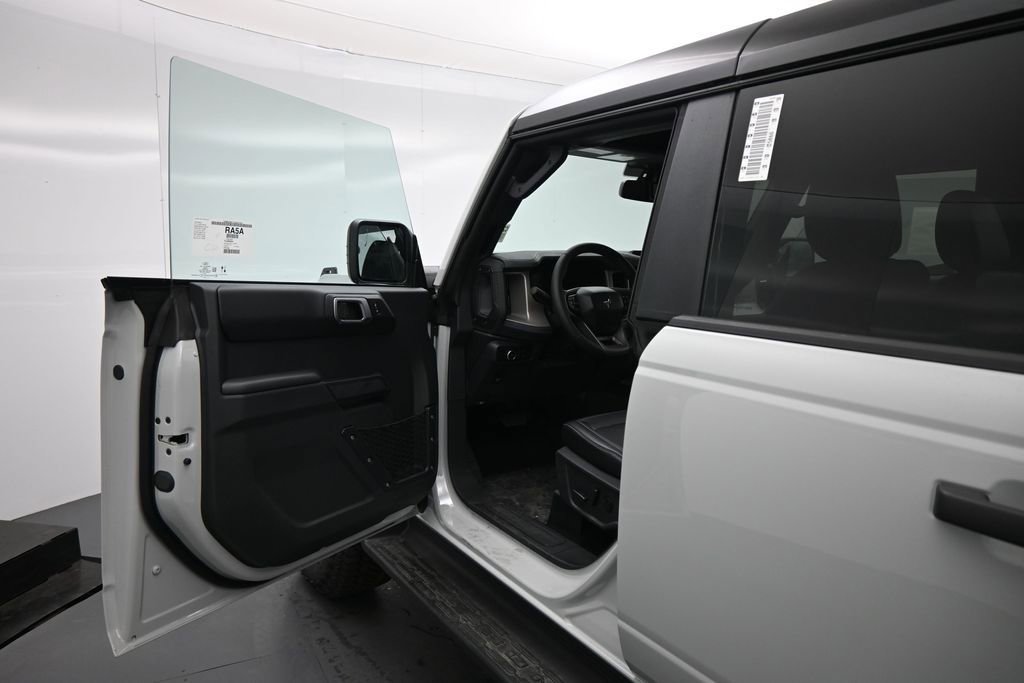 New 2026 Ford Bronco Outer Banks w/ Sasquatch Package AWD/4WD image 8