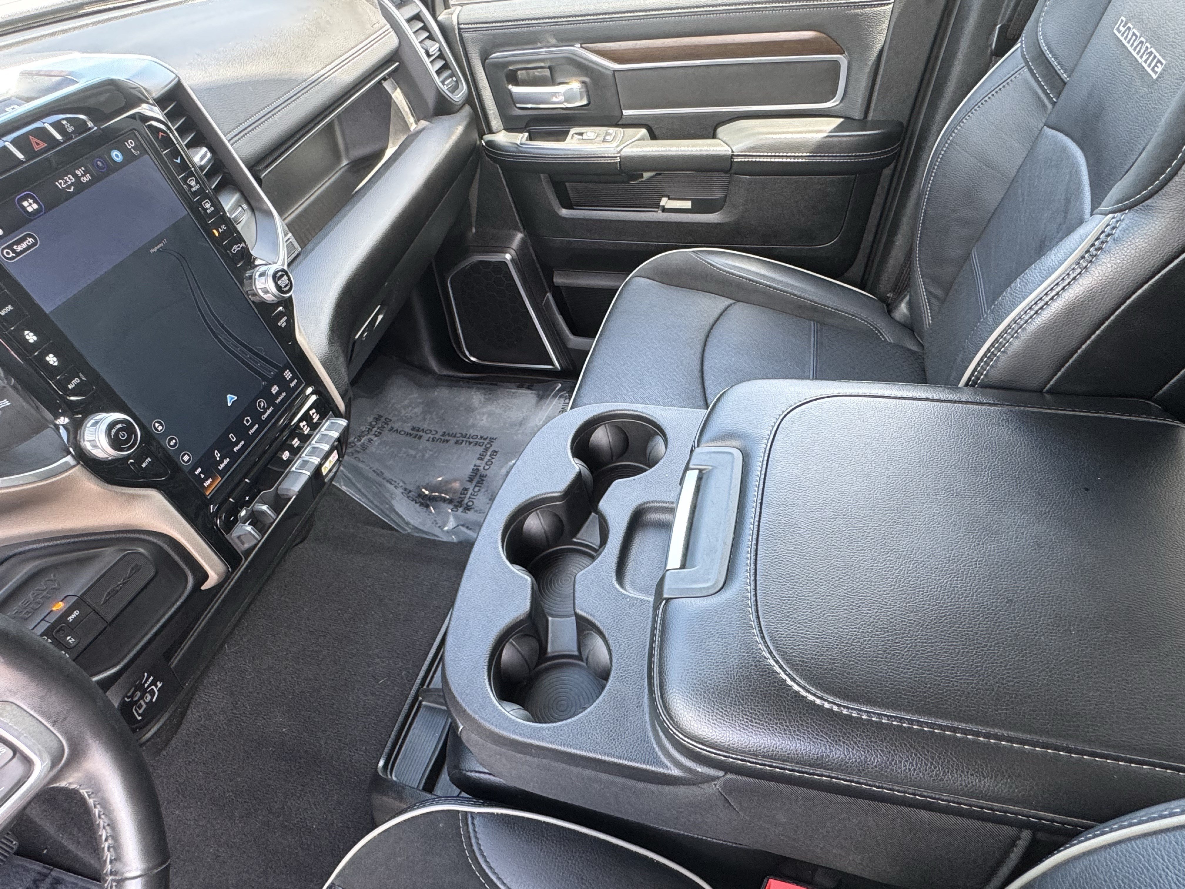 Used 2024 RAM 2500 Laramie AWD/4WD image 32