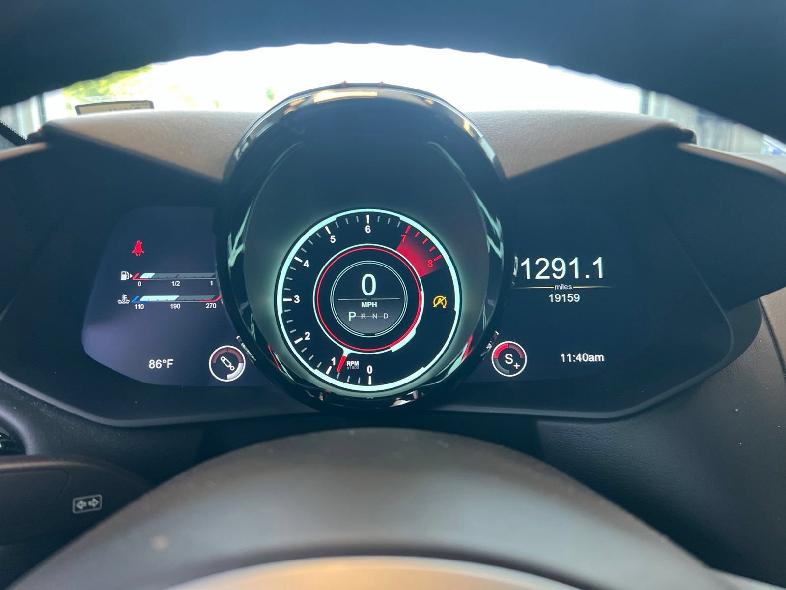 Used 2021 Aston Martin V8 Vantage Roadster RWD image 14