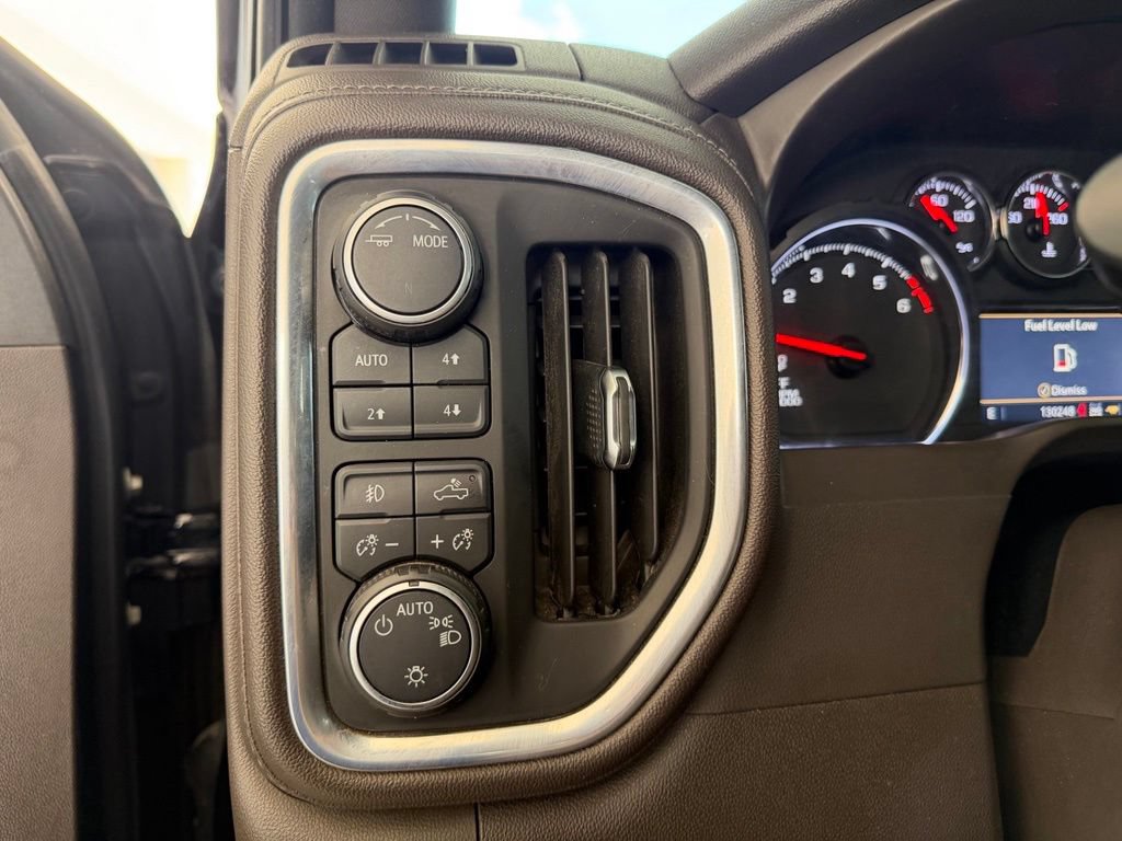 Used 2021 Chevrolet Silverado 1500 LT Trail Boss w/ Convenience Package II AWD/4WD image 44