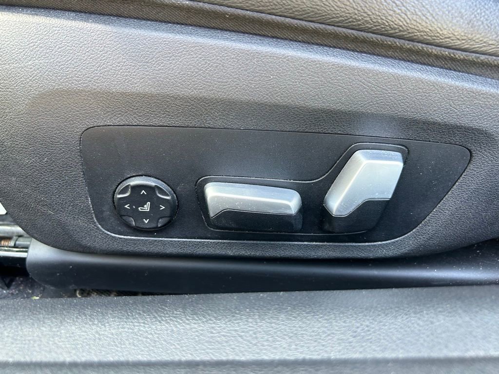 Used 2024 BMW 430i Convertible RWD image 14