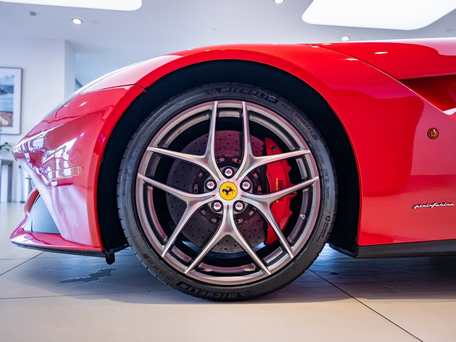 Used 2015 Ferrari F12 Berlinetta image 3