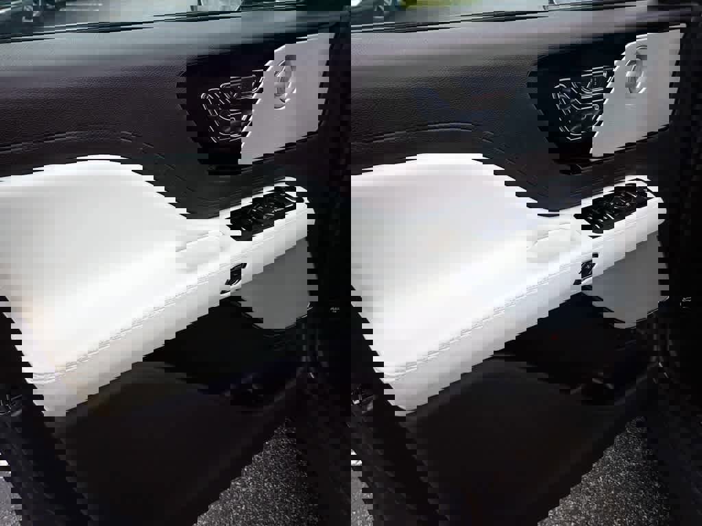 Used 2023 Lincoln Aviator Black Label w/ Dynamic Handling Package image 16