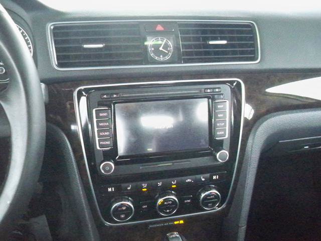 Used 2014 Volkswagen Passat TDI SEL Premium image 13