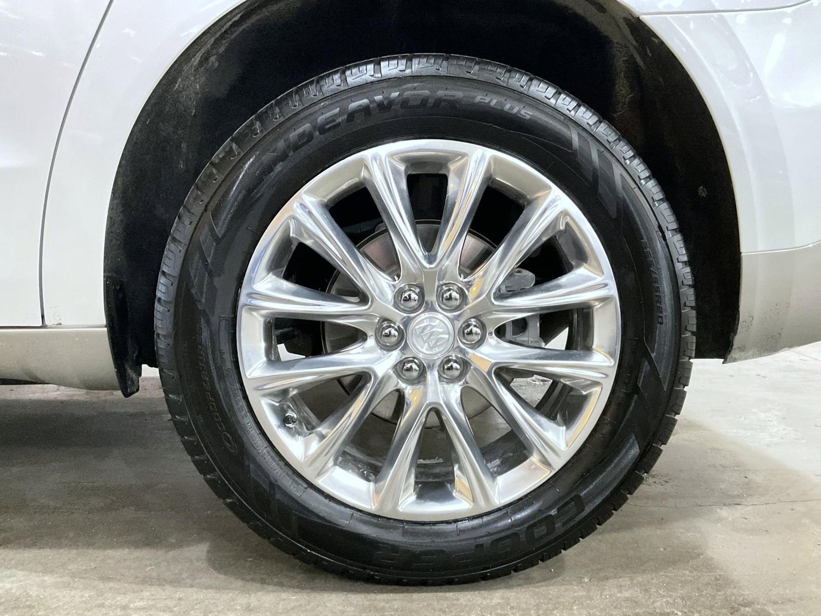 Used 2021 Buick Enclave Premium w/ Sun and Sites Package image 23