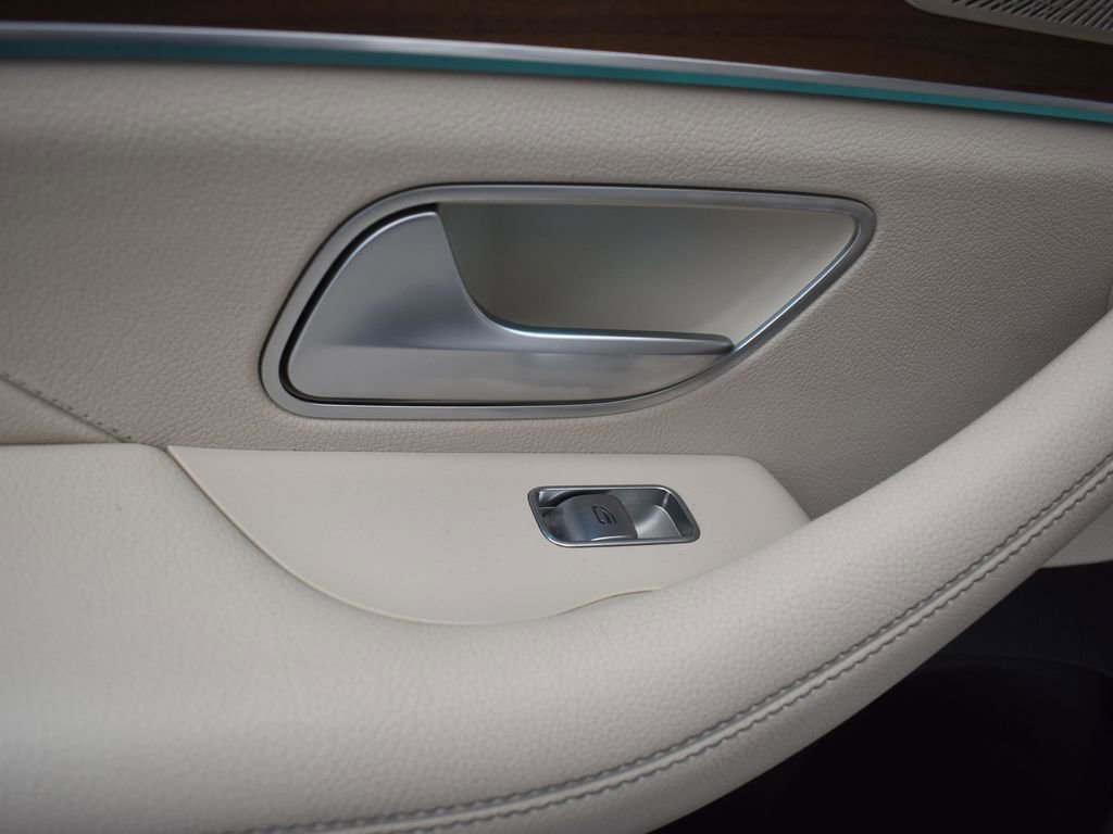 Used 2022 Mercedes-Benz GLE 350 4MATIC image 15
