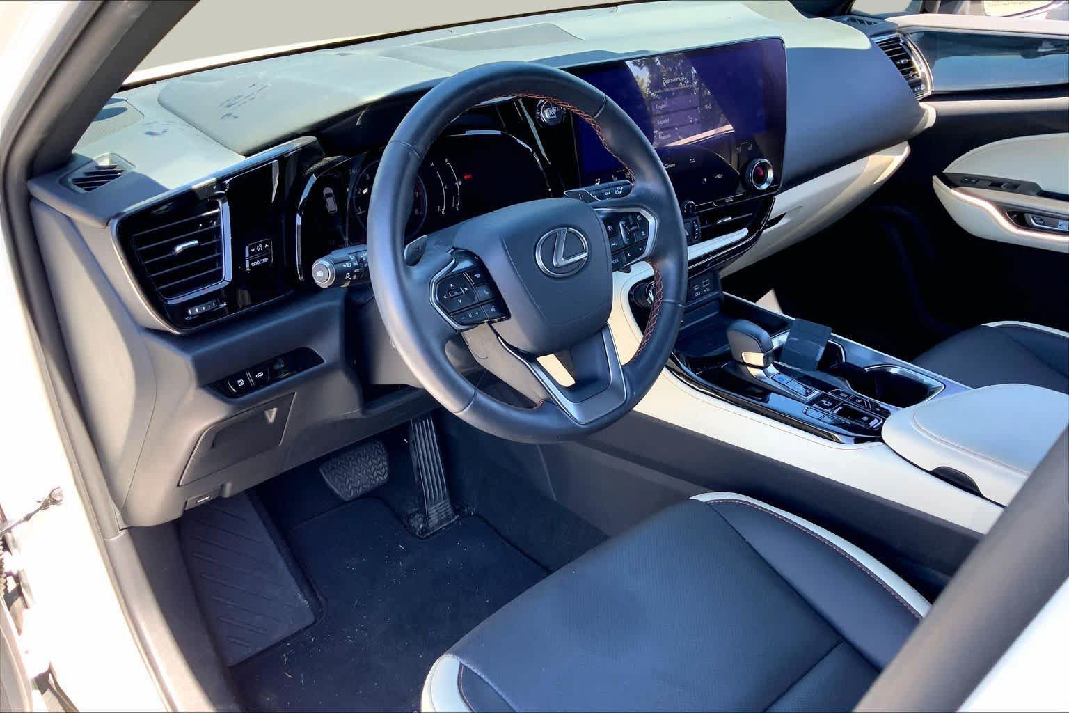 Used 2024 Lexus NX 350 AWD image 17
