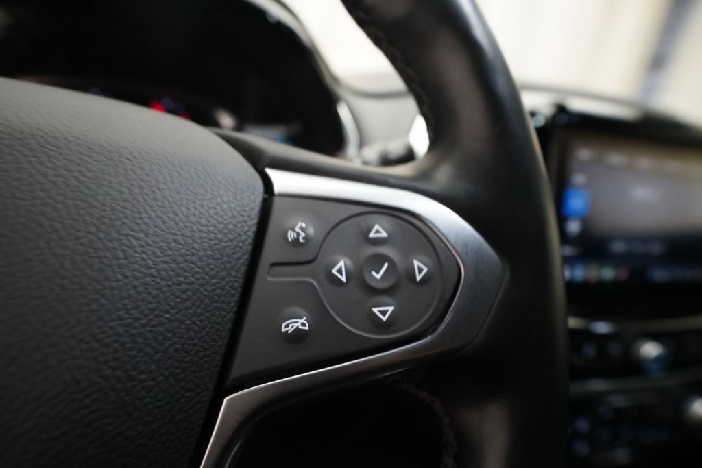 Used 2023 Chevrolet Traverse LT AWD/4WD image 19