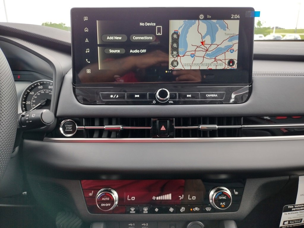 New 2025 Mitsubishi Outlander SE image 3