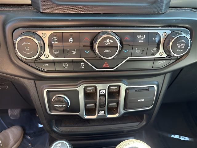 Used 2019 Jeep Wrangler Unlimited Sahara w/ Cold Weather Group image 12