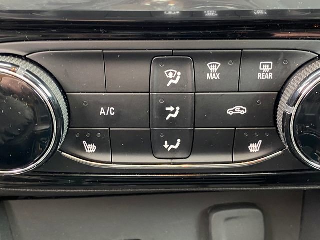 Used 2024 Buick Encore GX Sport Touring w/ Experience Buick Package image 12