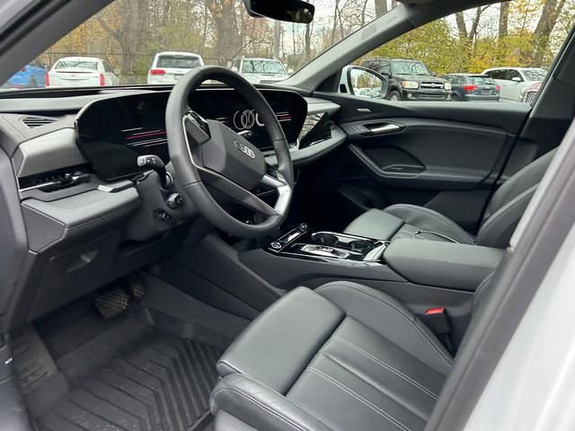 Used 2025 Audi Q6 e-tron Premium Plus w/ Premium Plus image 10