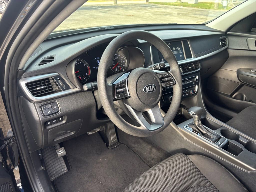 Used 2020 Kia Optima LX image 11