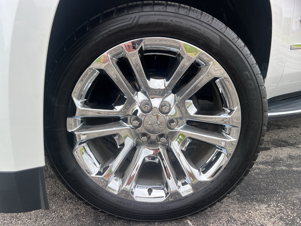 Used 2019 GMC Yukon SLT w/ Premium Edition AWD/4WD image 9