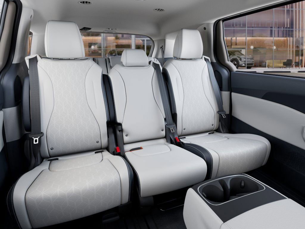 New 2026 Kia Carnival EX FWD image 16