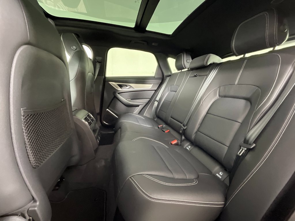 New 2026 Jaguar F-PACE R-Dynamic S image 5