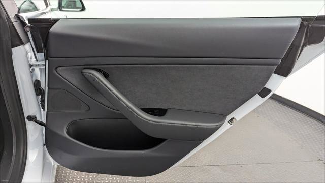 Used 2019 Tesla Model 3 Standard Range RWD image 19