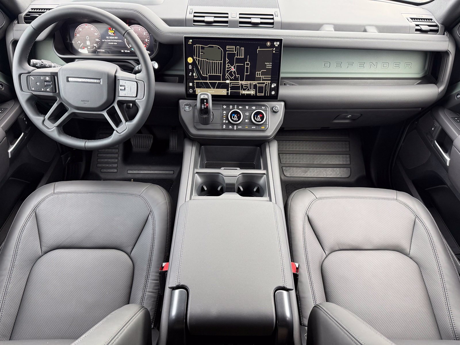 New 2026 Land Rover Defender 110 Trophy Edition AWD/4WD image 21