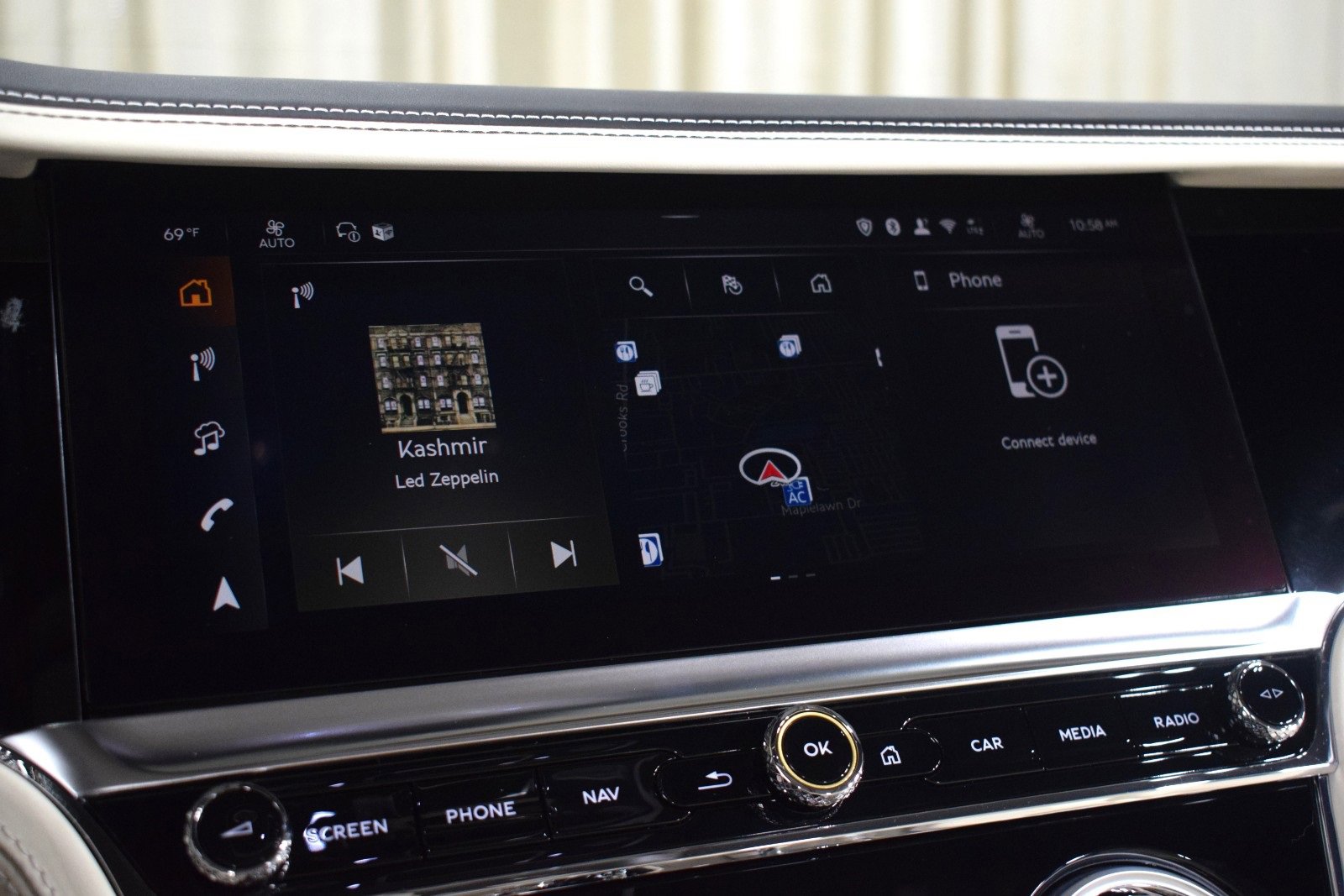 New 2025 Bentley Continental GTC image 31